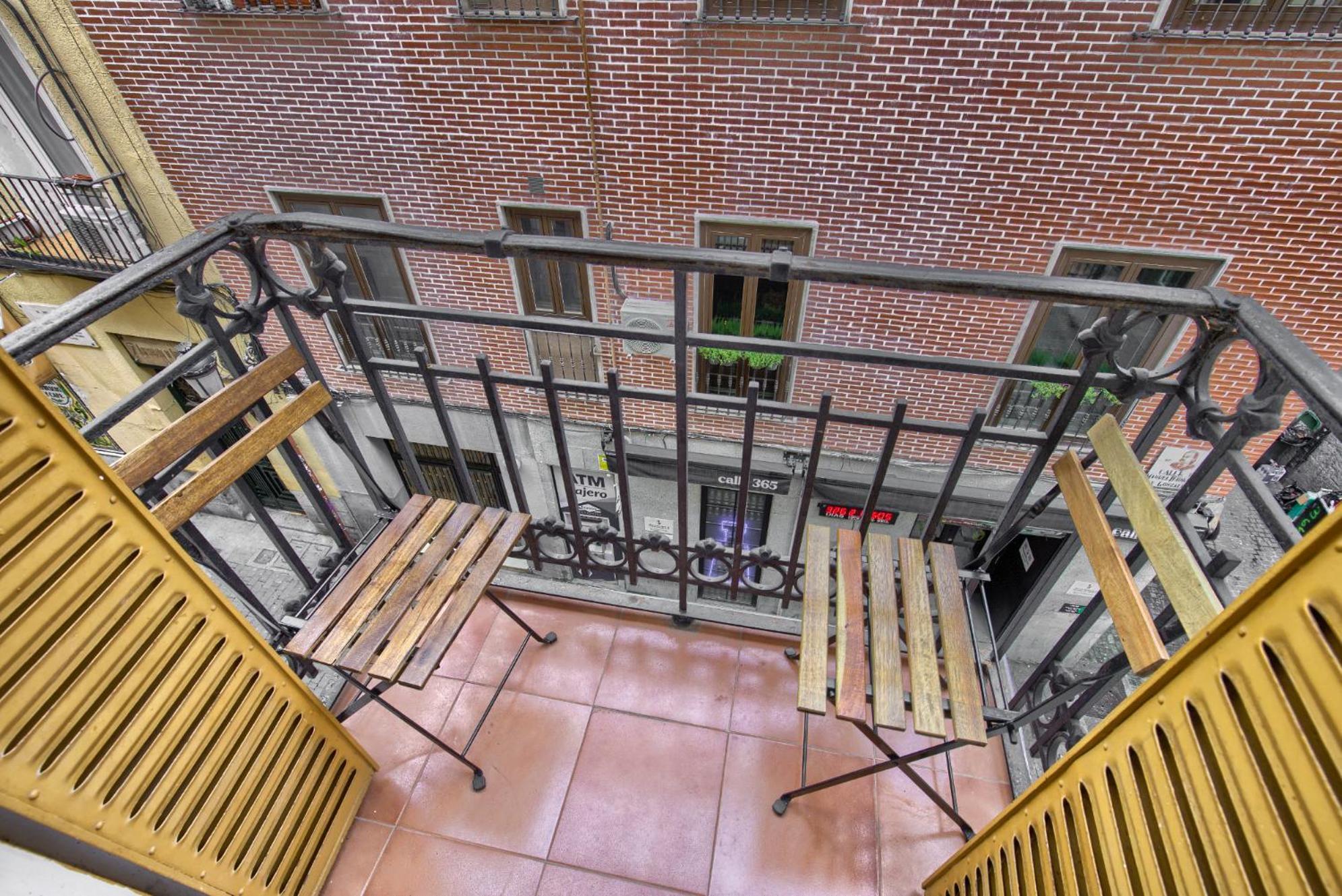 Mezzanine Orange Apartment มาดริด ภายนอก รูปภาพ