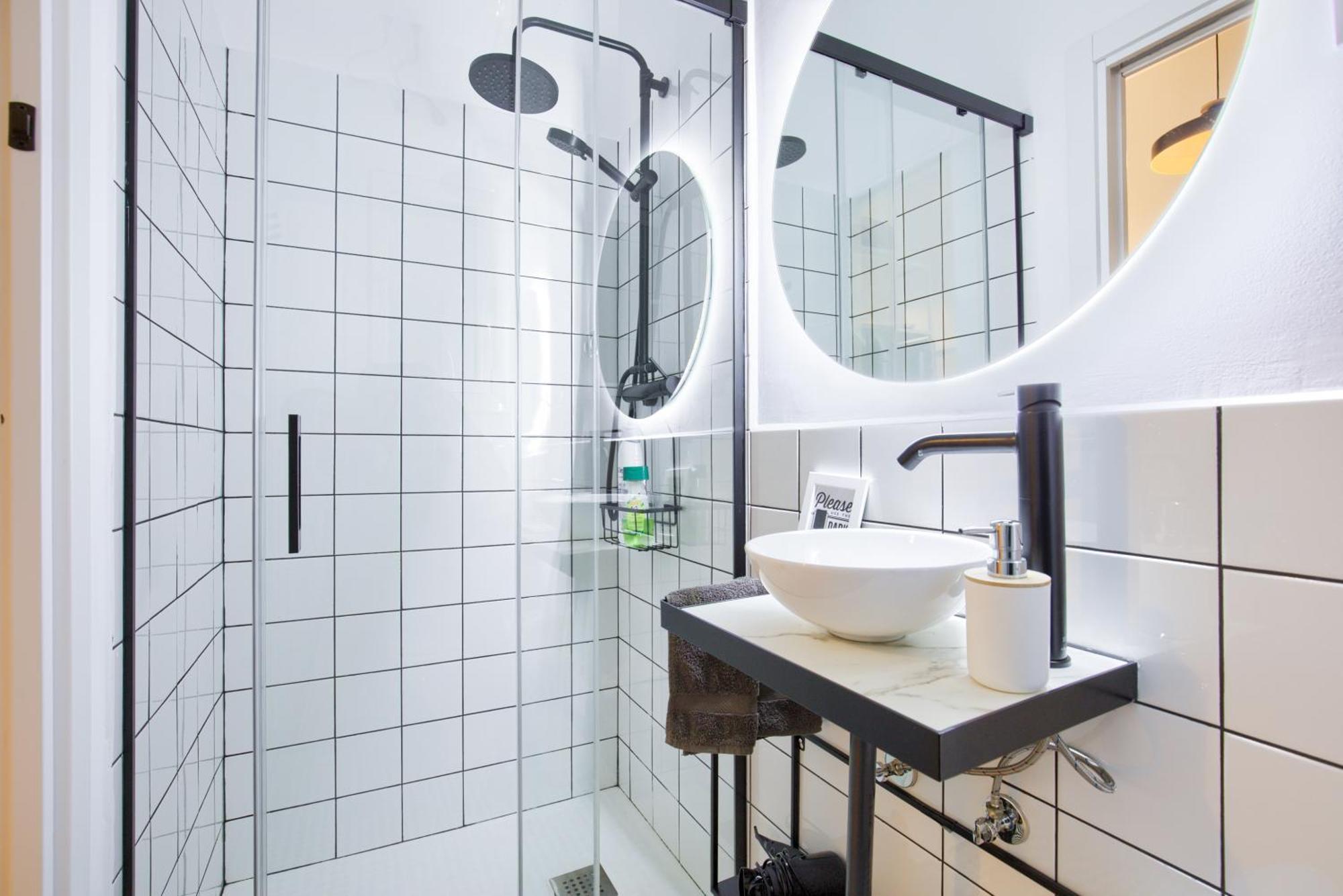 Mezzanine Orange Apartment มาดริด ภายนอก รูปภาพ