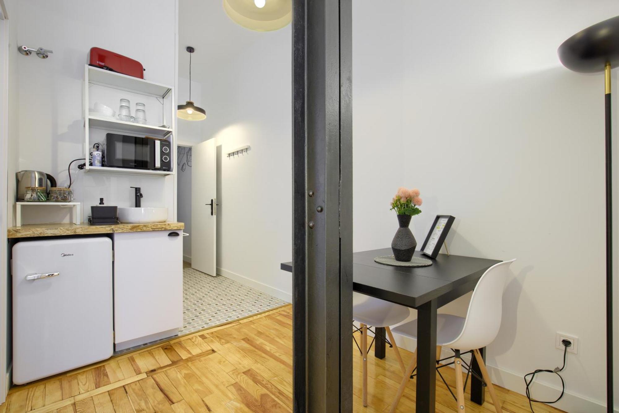 Mezzanine Orange Apartment มาดริด ภายนอก รูปภาพ
