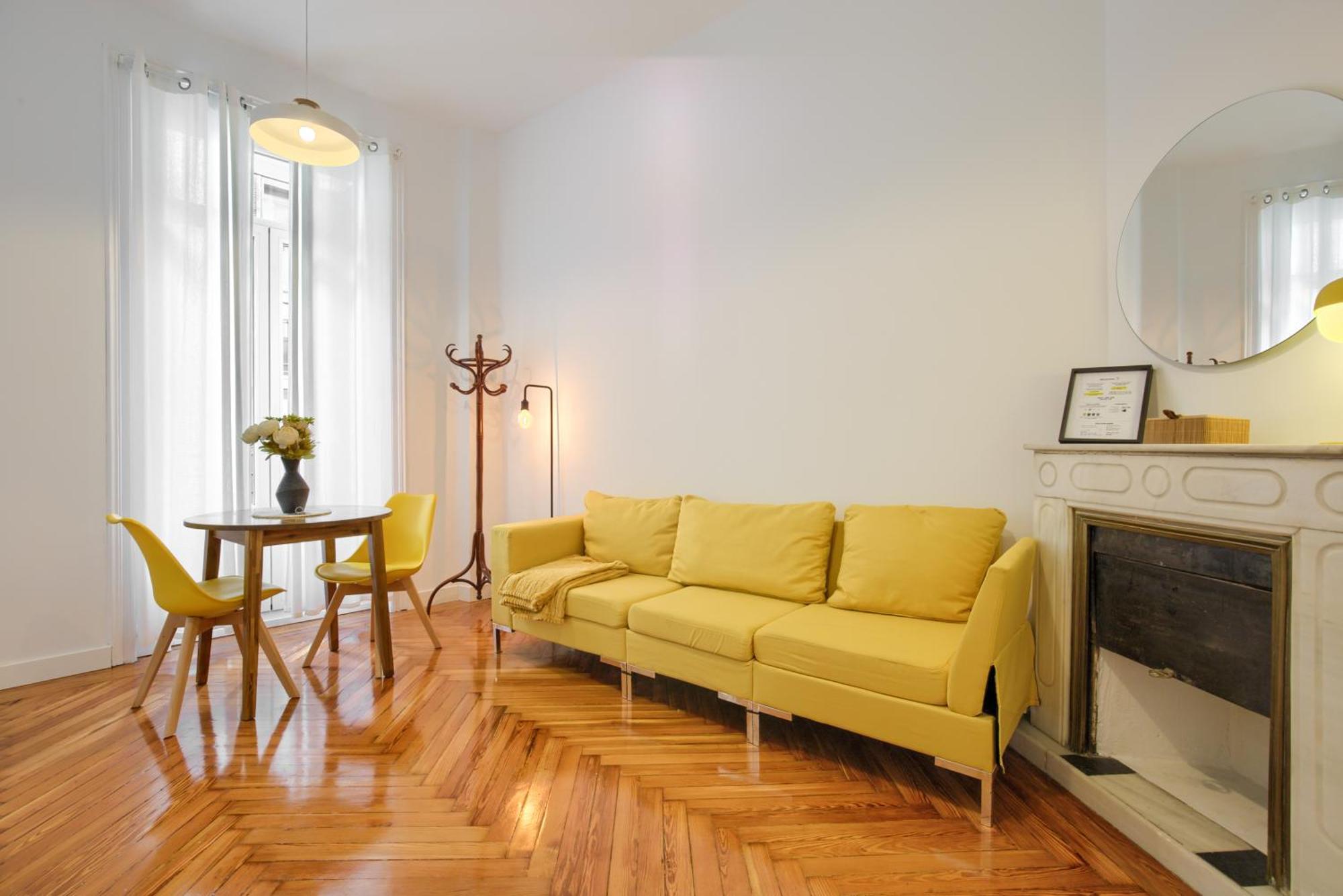 Mezzanine Orange Apartment มาดริด ห้อง รูปภาพ