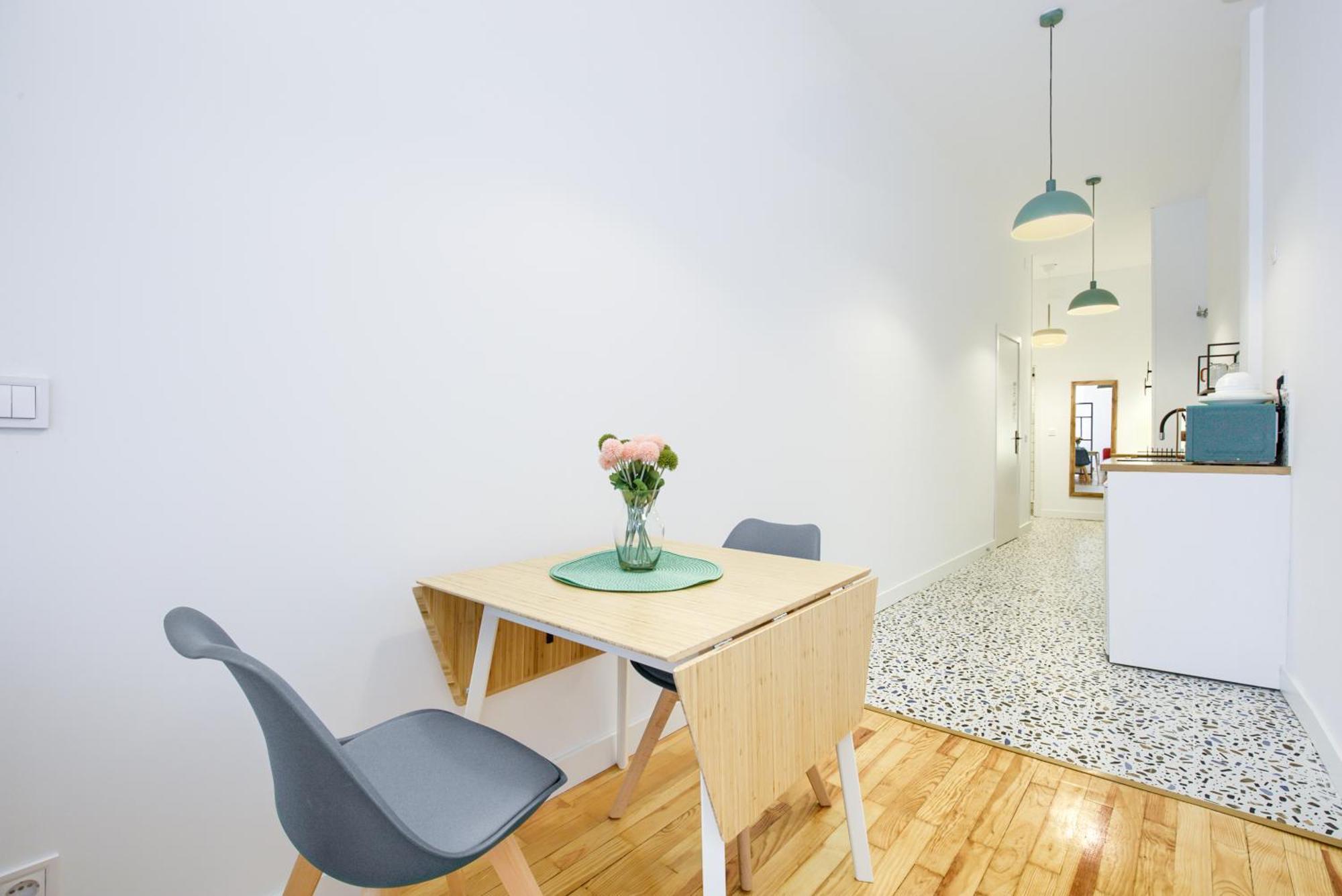 Mezzanine Orange Apartment มาดริด ห้อง รูปภาพ