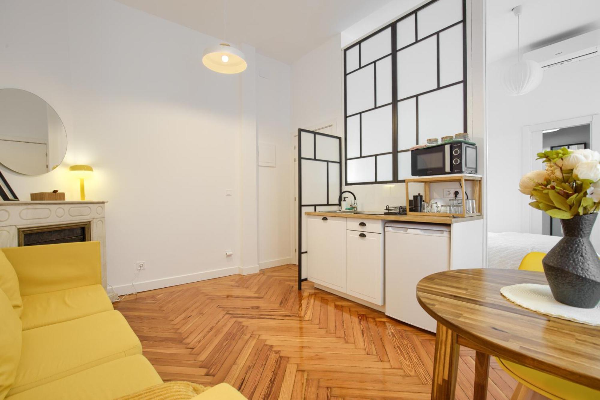 Mezzanine Orange Apartment มาดริด ห้อง รูปภาพ